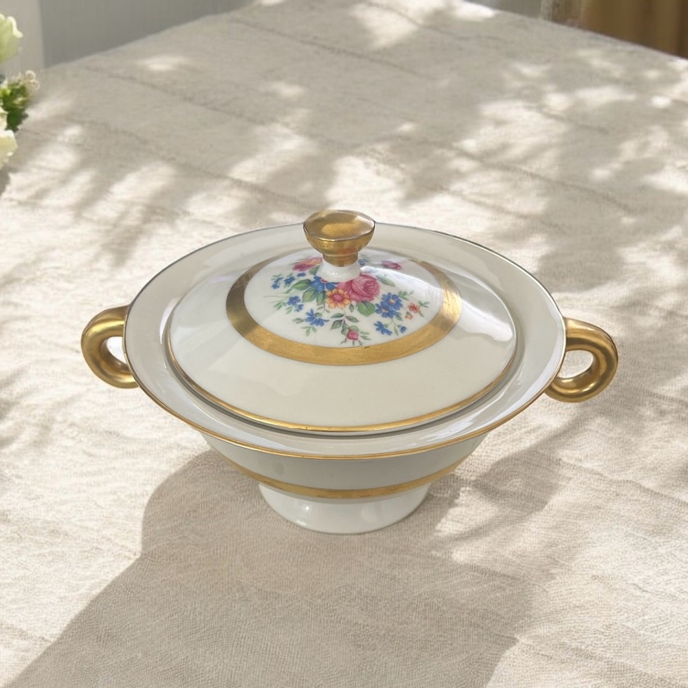 Theodore Haviland “Gainsborough” Sugar Bowl